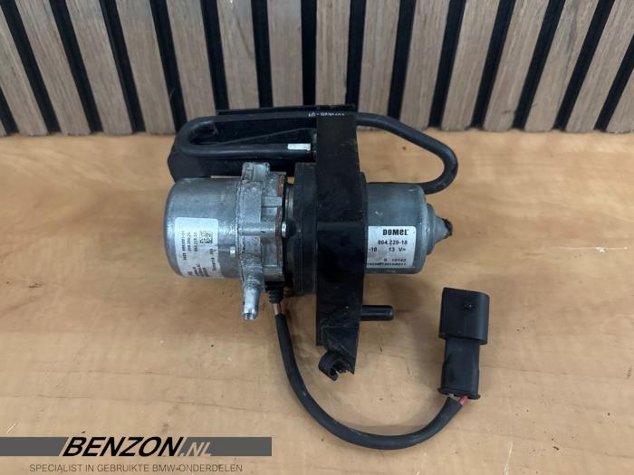 Gebruikte Vacuumpomp Rembekrachtiging BMW X3 (G01) Prijs € 249,99 Margeregeling aangeboden door Benzon Autodemontage
