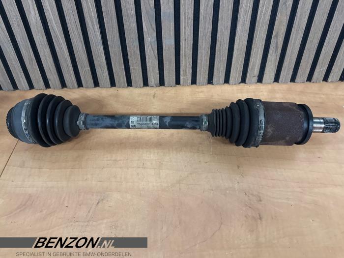 Gebruikte Aandrijfas links-voor BMW X3 (F25) xDrive 20i 2.0 16V Twin Power Turbo Prijs € 150,00 Margeregeling aangeboden door Benzon Autodemontage