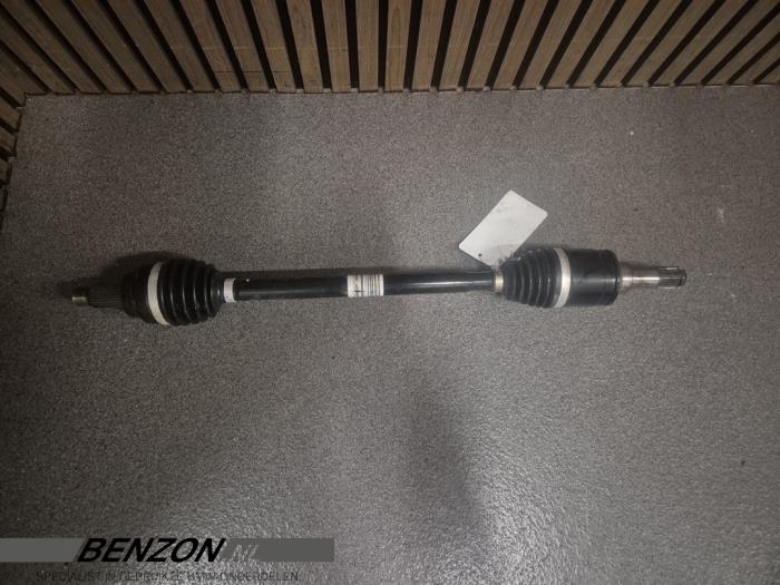 Gebruikte Steekas links-achter BMW 1 serie (F20) 118i 1.5 TwinPower 12V Prijs € 24,99 Margeregeling aangeboden door Benzon Autodemontage