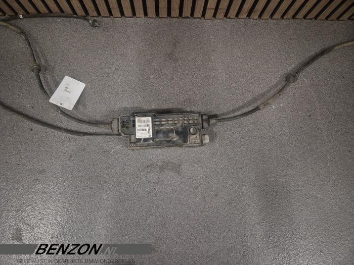 Gebruikte Handrem Module BMW X5 (F15) M50d 3.0 24V Prijs € 269,99 Margeregeling aangeboden door Benzon Autodemontage