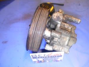 Gebruikte Stuurbekrachtiging Pomp Opel Vivaro Prijs op aanvraag aangeboden door Benzon Autodemontage