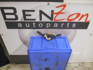 Gebruikte Licht + Raw Schakelaar MG ZT Prijs op aanvraag aangeboden door Benzon Autodemontage