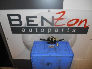 Gebruikte Schakelaar Stuurkolom (licht) Suzuki Jimny Prijs op aanvraag aangeboden door Benzon Autodemontage