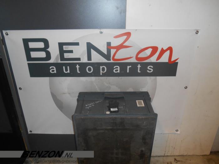 Gebruikte Alarm module Chrysler Voyager Prijs op aanvraag aangeboden door Benzon Autodemontage