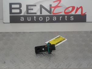 Gebruikte Luchtmassameter Opel Mokka Prijs op aanvraag aangeboden door Benzon Autodemontage