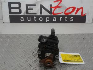 Gebruikte Pomp Servo Nissan NV400 Prijs op aanvraag aangeboden door Benzon Autodemontage