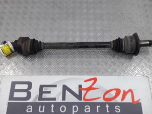 Gebruikte Steekas rechts-achter BMW 2-Serie Prijs € 75,00 Margeregeling aangeboden door Benzon Autodemontage