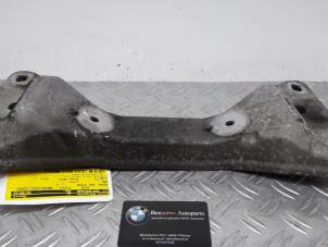 Gebruikte Versnellingsbak Steun BMW 3-Serie Prijs op aanvraag aangeboden door Benzon Autodemontage