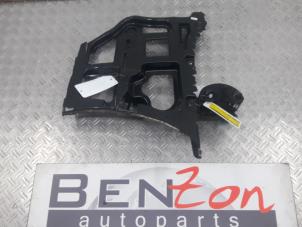 Gebruikte Bumpersteun links-achter BMW 3-Serie Prijs op aanvraag aangeboden door Benzon Autodemontage