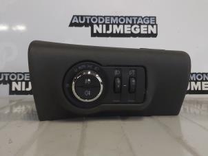 Gebruikte Licht Schakelaar Opel Ampera 1.4 16V Prijs op aanvraag aangeboden door Autodemontage Nijmegen