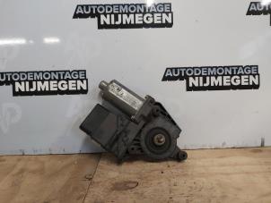 Gebruikte Raammotor Portier Volkswagen Passat (3B3) 1.8 Turbo 20V Prijs op aanvraag aangeboden door Autodemontage Nijmegen