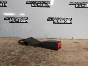 Gebruikte Veiligheidsgordel Insteek midden-achter Ford Ka II 1.2 Prijs op aanvraag aangeboden door Autodemontage Nijmegen