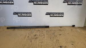 Gebruikte Achterklepdemper links-achter Citroen Berlingo Multispace 1.6 16V Prijs op aanvraag aangeboden door Autodemontage Nijmegen