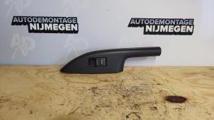 Gebruikte Raam schakelaar elektrisch Lexus CT 200h 1.8 16V Prijs op aanvraag aangeboden door Autodemontage Nijmegen