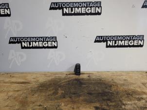 Gebruikte Hoogteregelaar schakelaar BMW Mini One/Cooper (R50) 1.6 16V Cooper Prijs op aanvraag aangeboden door Autodemontage Nijmegen
