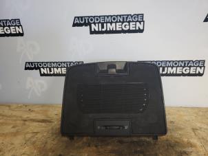 Gebruikte Luchtrooster Dashboard Volkswagen Golf V (1K1) 2.0 GTI 16V FSI Turbo Prijs op aanvraag aangeboden door Autodemontage Nijmegen