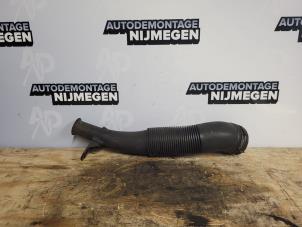 Gebruikte Luchtinlaat slang Seat Arosa (6H1) 1.0 MPi Prijs op aanvraag aangeboden door Autodemontage Nijmegen
