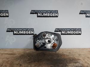 Gebruikte Fitting Achterlicht links Peugeot 206 (2A/C/H/J/S) 1.1 XN,XR Prijs op aanvraag aangeboden door Autodemontage Nijmegen