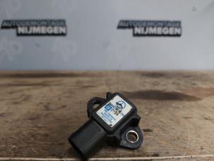 Gebruikte Map Sensor (inlaatspruitstuk) Mercedes C (W203) 2.2 C-200 CDI 16V Prijs op aanvraag aangeboden door Autodemontage Nijmegen
