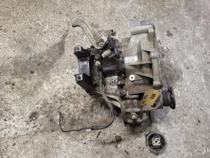 Gebruikte Versnellingsbak Volkswagen Polo V (6R) 1.2 12V BlueMotion Technology Prijs op aanvraag aangeboden door Autodemontage Nijmegen