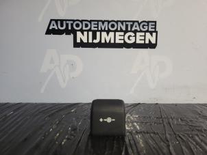 Gebruikte 12 Volt aansluiting BMW X3 (F25) xDrive 20i 2.0 16V Twin Power Turbo Prijs op aanvraag aangeboden door Autodemontage Nijmegen
