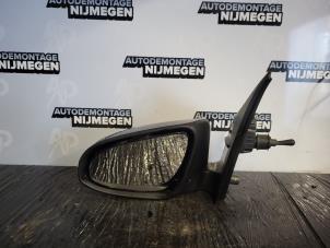 Gebruikte Buitenspiegel links Peugeot 108 1.0 12V Prijs op aanvraag aangeboden door Autodemontage Nijmegen