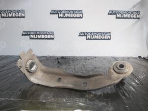 Gebruikte Reactiestang rechts-voor Renault Clio IV (5R) 1.5 Energy dCi 90 FAP Prijs op aanvraag aangeboden door Autodemontage Nijmegen