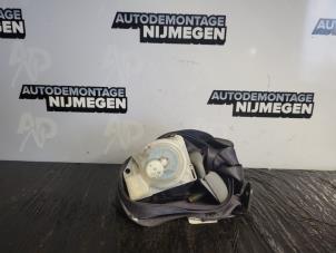 Gebruikte Veiligheidsgordel links-achter Daihatsu Cuore (L251/271/276) 1.0 12V DVVT Prijs op aanvraag aangeboden door Autodemontage Nijmegen