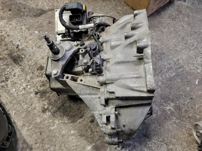 Gebruikte Schakelrobot Citroen C4 Grand Picasso (UA) 1.6 16V VTi 120 Prijs op aanvraag aangeboden door Autodemontage Nijmegen
