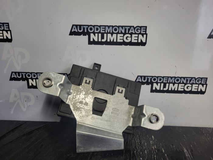 Computer Body Control van een Ford Fiesta 6 (JA8) 1.5 TDCi 2015