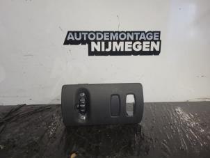 Gebruikte Hoogteregelaar schakelaar Renault Kangoo/Grand Kangoo (KW) 1.5 Blue dCi 95 Prijs op aanvraag aangeboden door Autodemontage Nijmegen