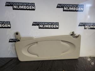 Gebruikte Zonneklep Renault Kangoo/Grand Kangoo (KW) 1.5 Blue dCi 95 Prijs op aanvraag aangeboden door Autodemontage Nijmegen