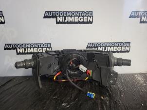 Gebruikte Combischakelaar Stuurkolom Renault Kangoo/Grand Kangoo (KW) 1.5 Blue dCi 95 Prijs op aanvraag aangeboden door Autodemontage Nijmegen