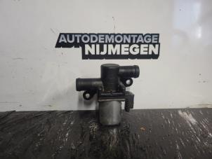 Gebruikte Extra waterpomp Renault Kangoo/Grand Kangoo (KW) 1.5 Blue dCi 95 Prijs op aanvraag aangeboden door Autodemontage Nijmegen