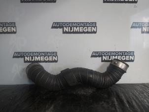 Gebruikte Intercooler Slang Mercedes C (W203) 1.8 C-200K 16V Prijs op aanvraag aangeboden door Autodemontage Nijmegen