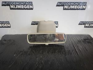 Gebruikte Spiegel binnen Renault Clio IV (5R) 0.9 Energy TCE 90 12V Prijs op aanvraag aangeboden door Autodemontage Nijmegen