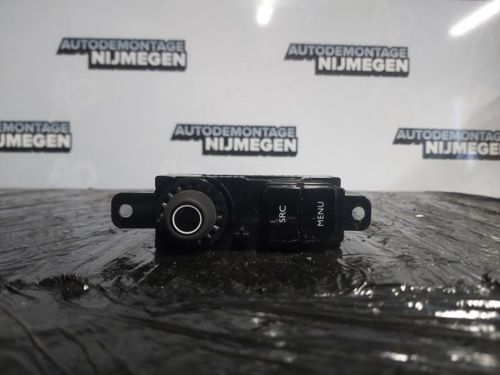 Gebruikte Bediening boordcomputer Peugeot 208 I (CA/CC/CK/CL) 1.2 12V e-THP PureTech 110 Prijs op aanvraag aangeboden door Autodemontage Nijmegen