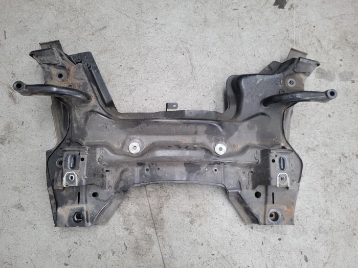 Gebruikte Subframe Peugeot 208 I (CA/CC/CK/CL) 1.2 12V e-THP PureTech 110 Prijs op aanvraag aangeboden door Autodemontage Nijmegen