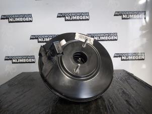 Gebruikte Rembooster Peugeot 208 I (CA/CC/CK/CL) 1.2 12V e-THP PureTech 110 Prijs op aanvraag aangeboden door Autodemontage Nijmegen