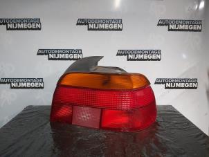 Gebruikte Achterlicht rechts BMW 5 serie (E39) 540i 32V Prijs op aanvraag aangeboden door Autodemontage Nijmegen