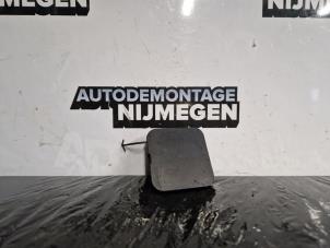 Gebruikte Afdekkap Sleepoog voor Citroen C1 1.0 12V Prijs op aanvraag aangeboden door Autodemontage Nijmegen