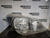 Toyota Yaris III (P13) 1.33 16V Dual VVT-I Koplamp rechts