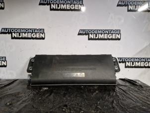 Gebruikte Knie airbag links Volkswagen Golf VI (5K1) 1.6 Prijs op aanvraag aangeboden door Autodemontage Nijmegen