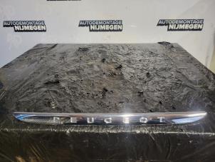 Gebruikte Sierstrip Peugeot 208 I (CA/CC/CK/CL) 1.0 Vti 12V PureTech Prijs op aanvraag aangeboden door Autodemontage Nijmegen