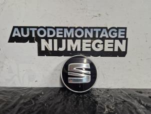 Nieuwe Naafkapje Seat Ibiza IV (6J5) 1.4 TDI 12V Prijs op aanvraag aangeboden door Autodemontage Nijmegen
