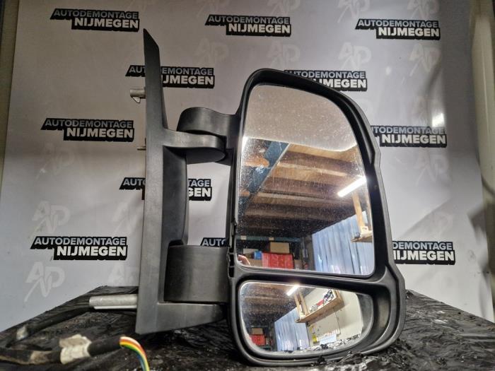 Buitenspiegel rechts van een Fiat Ducato (250) 2.0 D 115 Multijet 2015