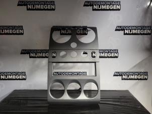 Gebruikte Radio omlijsting Citroen Berlingo Multispace 2.0 HDI Prijs op aanvraag aangeboden door Autodemontage Nijmegen