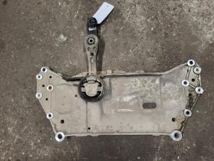 Gebruikte Subframe Volkswagen Touran (1T1/T2) 2.0 TDI 16V 136 Prijs op aanvraag aangeboden door Autodemontage Nijmegen