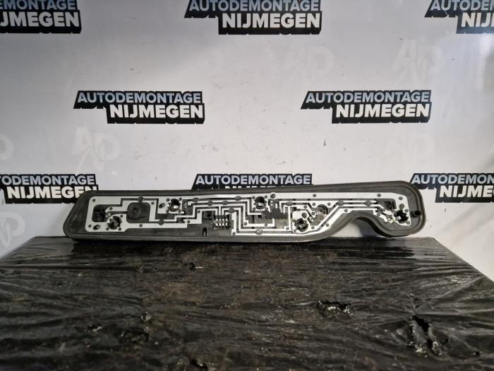 Achterlicht Printplaat links van een Mercedes-Benz Sprinter 4t (907.6/910.6) 411 CDI 2.1 D FWD 2019