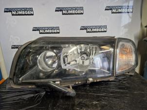 Gebruikte Koplamp links Volvo S80 (TR/TS) 2.0 Turbo 20V Prijs op aanvraag aangeboden door Autodemontage Nijmegen